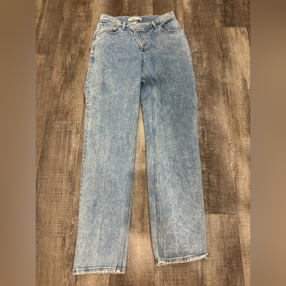 Abercrombie & Fitch Ladies Washed Denim Jeans